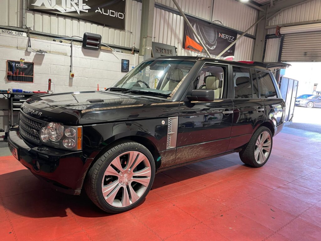 Transforming the Range Rover with High End Audio and Full Fibre Optics at BB Audioconcepts Cardiff 2