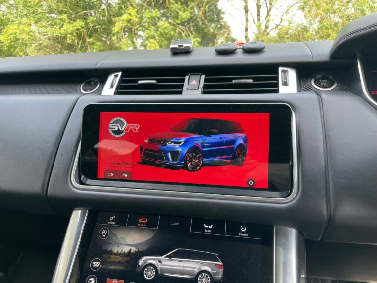 Enhancing the Range Rover SVRs Security with Meta S5 Deadlock Tracker at BB Audioconcepts Cardiff 1