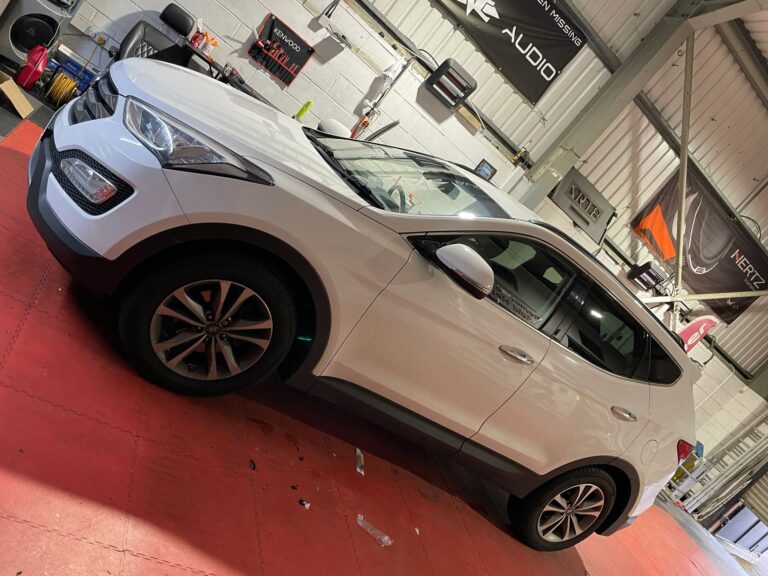 hyundai santa fe apple carplay upgrade cardiff (6)